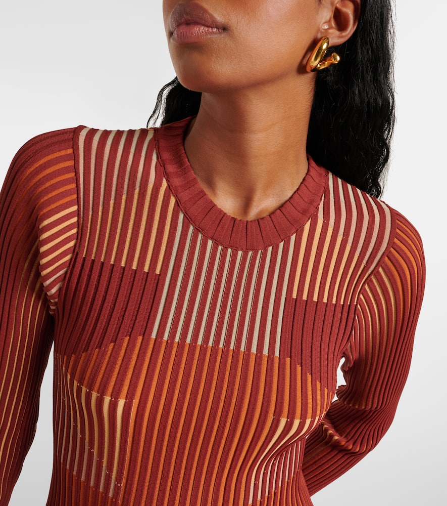 Knitted pleated midi dress