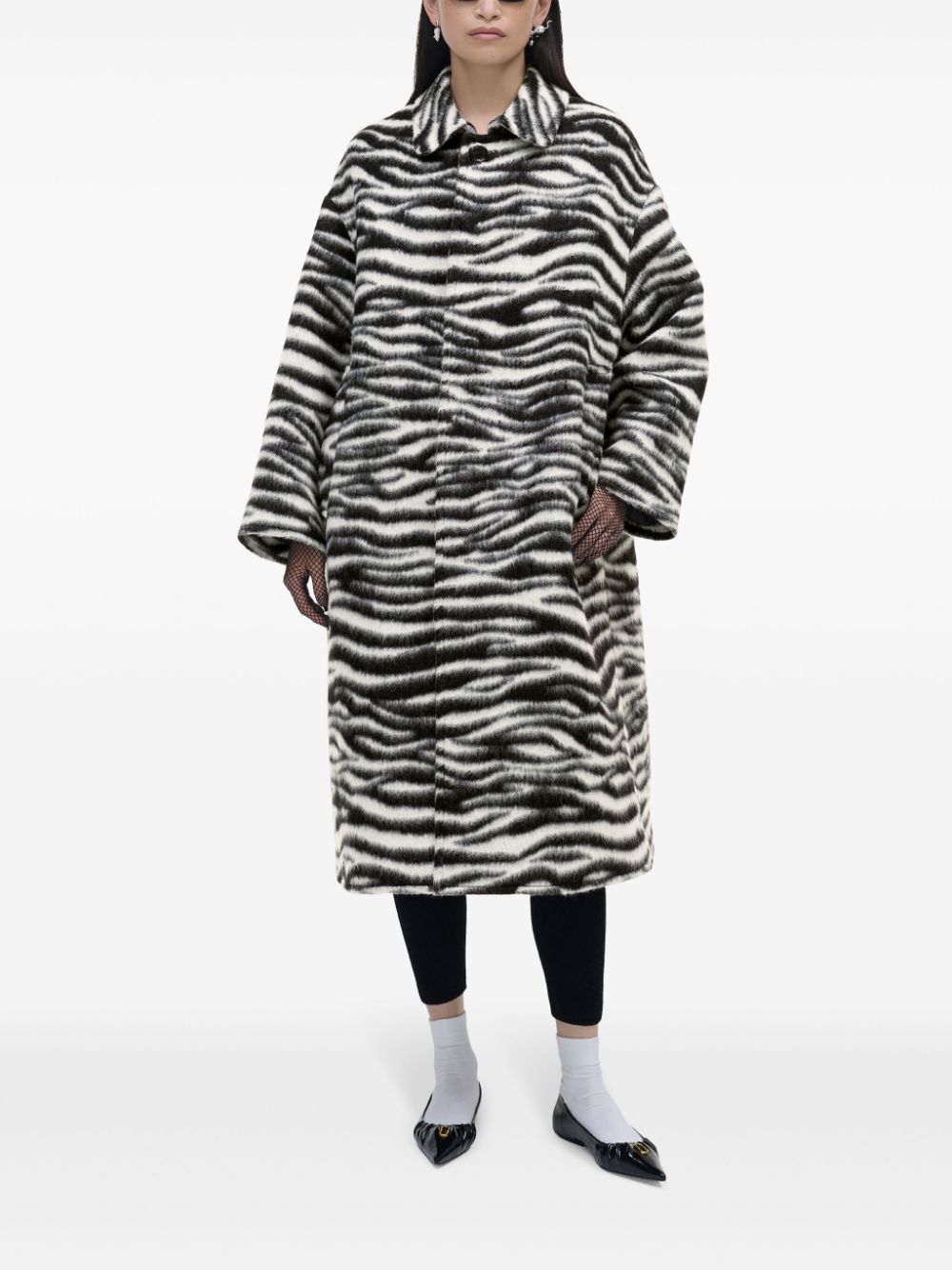 The Zebra brushed coat - Black
