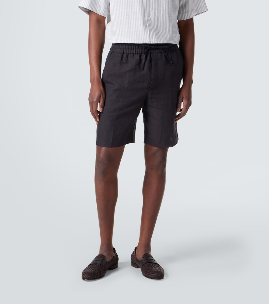 Linen Bermuda shorts