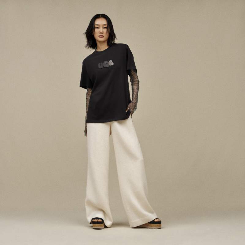 ® Bubble Logo Tee Cotton Tops in Tar