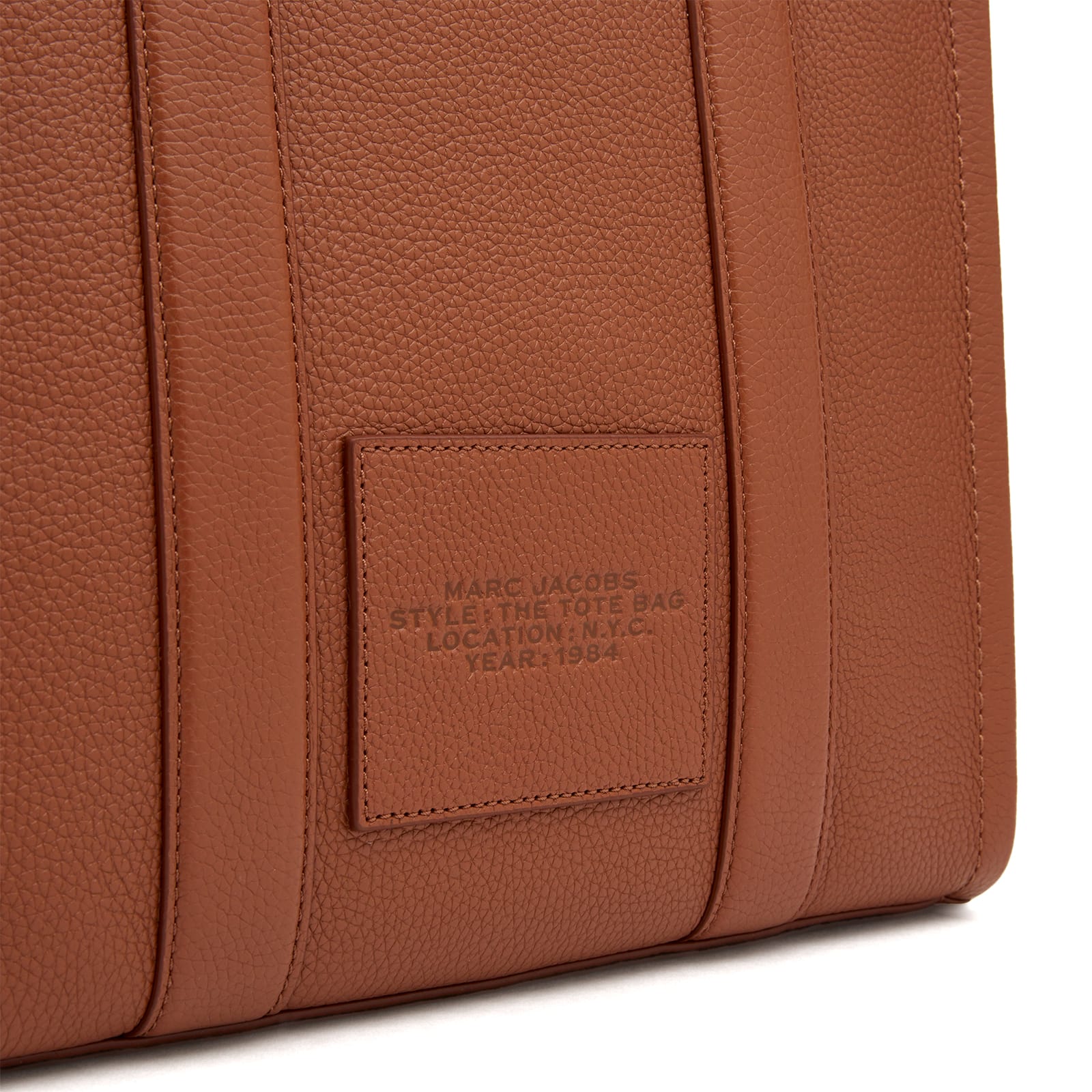 Women's The Medium Tote in Leather in Argan Oil 