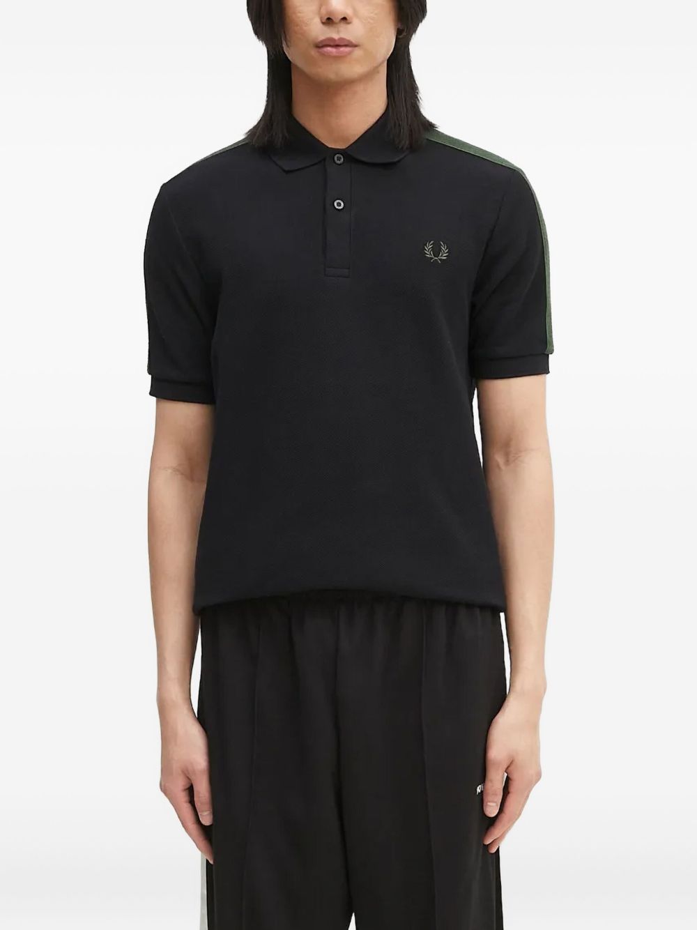 Embroidered-logo polo shirt - Black