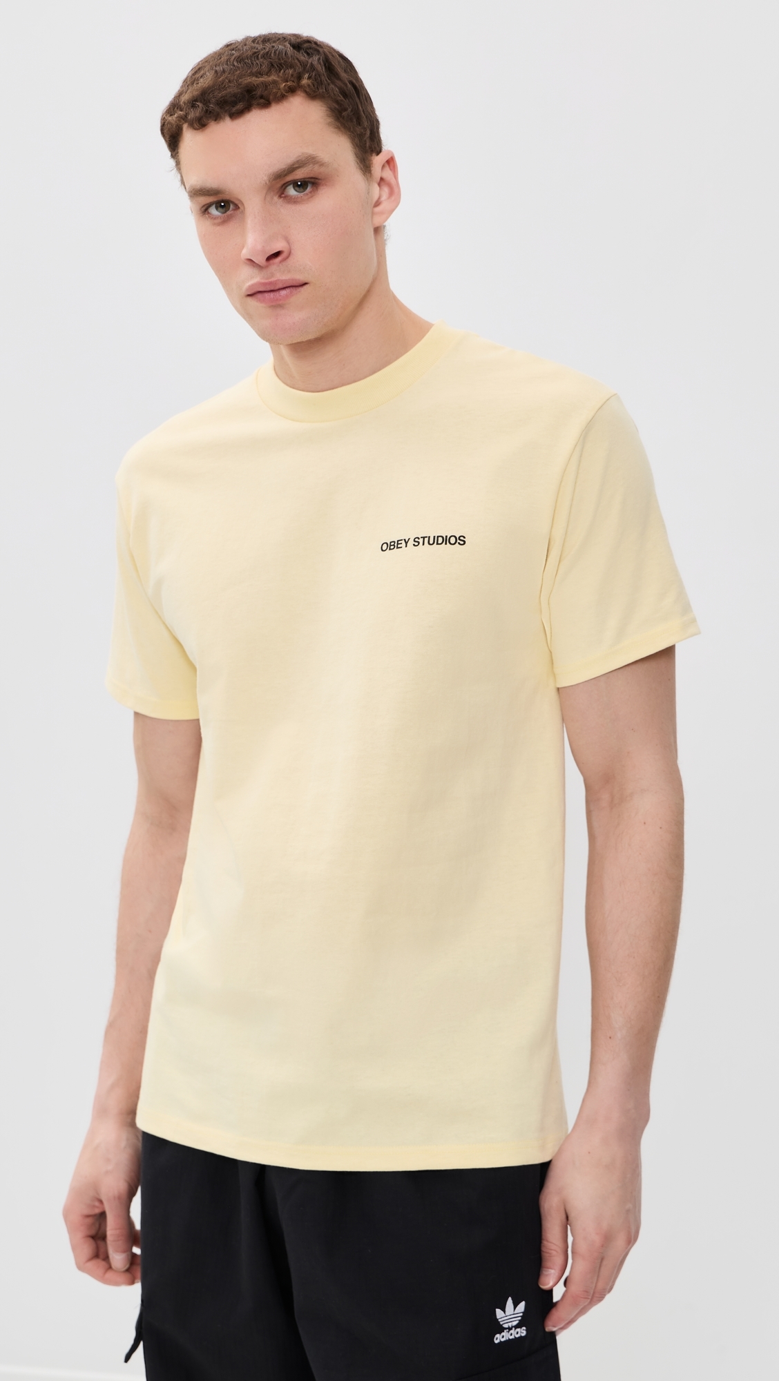 Moves Of Life Tee Pale Yellow