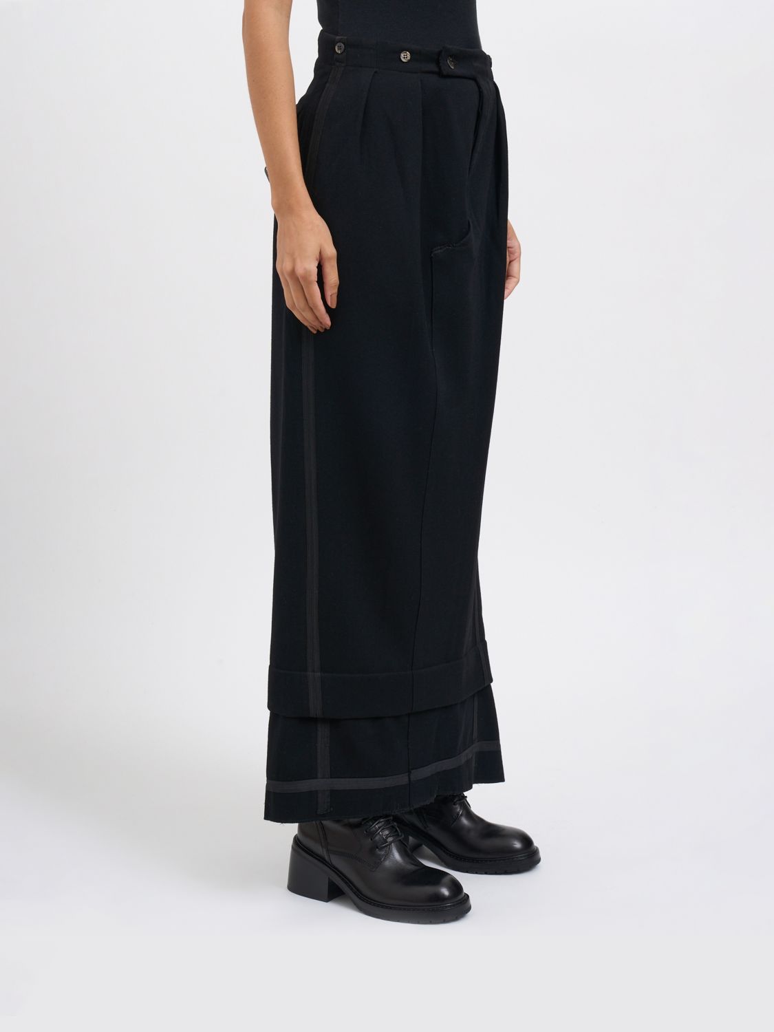 Skirt Woman color Black