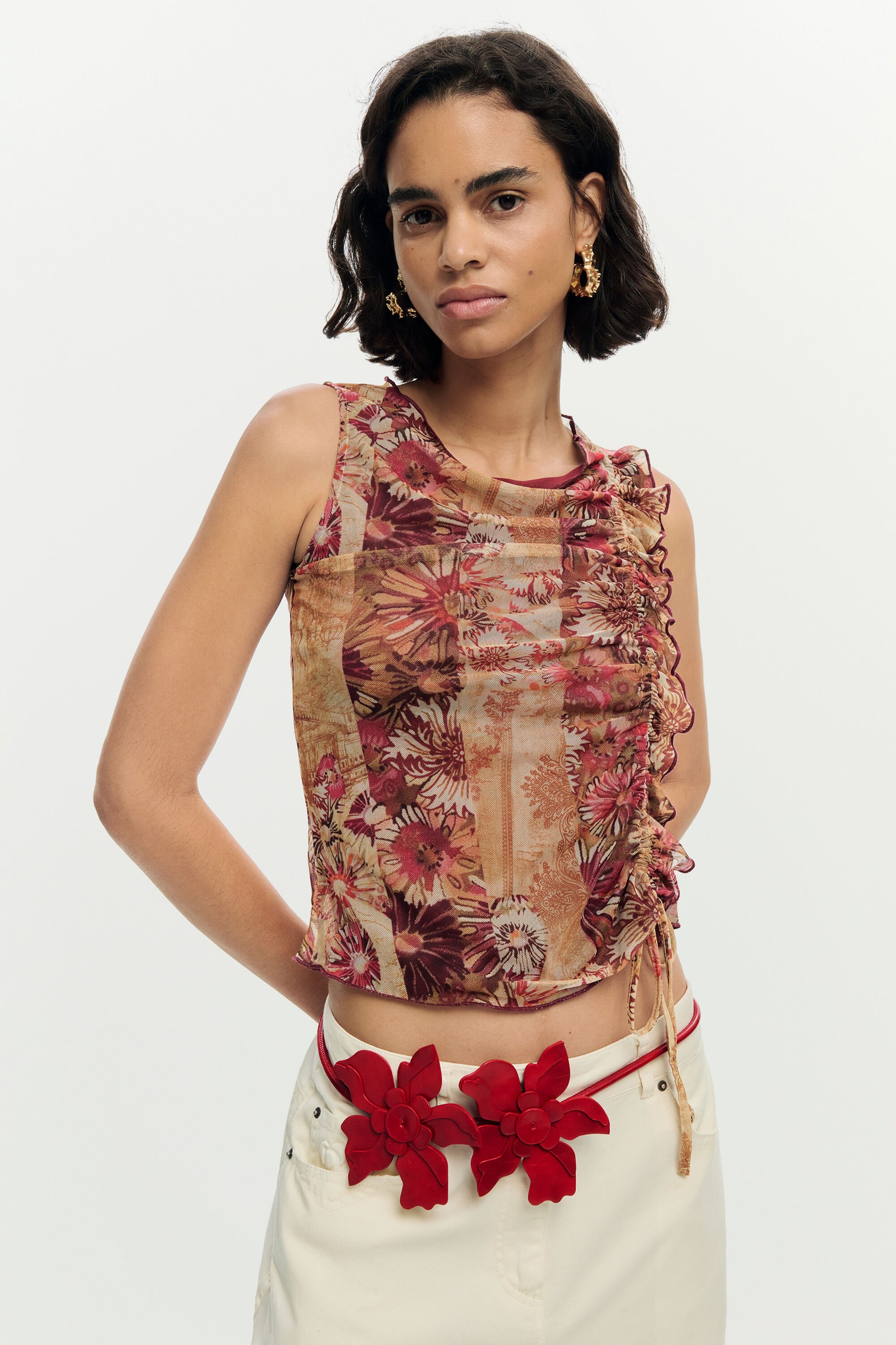 Printed sleeveless t-shirt