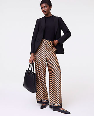Ann Taylor The Fitted Long Blazer in Seasonless Stretch