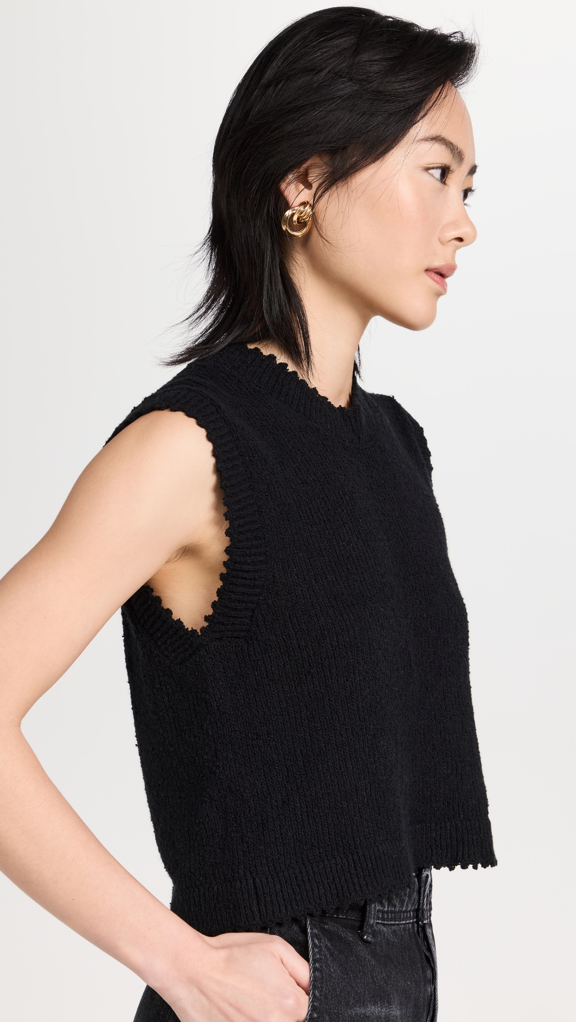 Relent Top Black