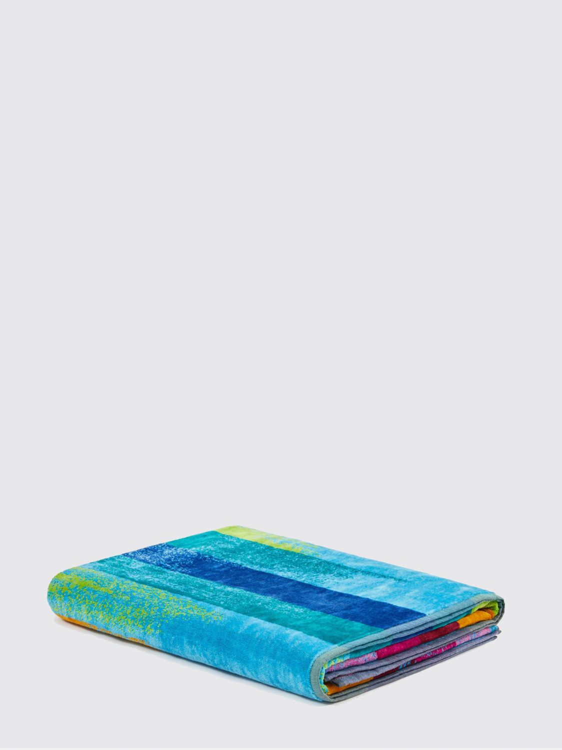 Bath And Beach Towels Lifestyle color Turquoise