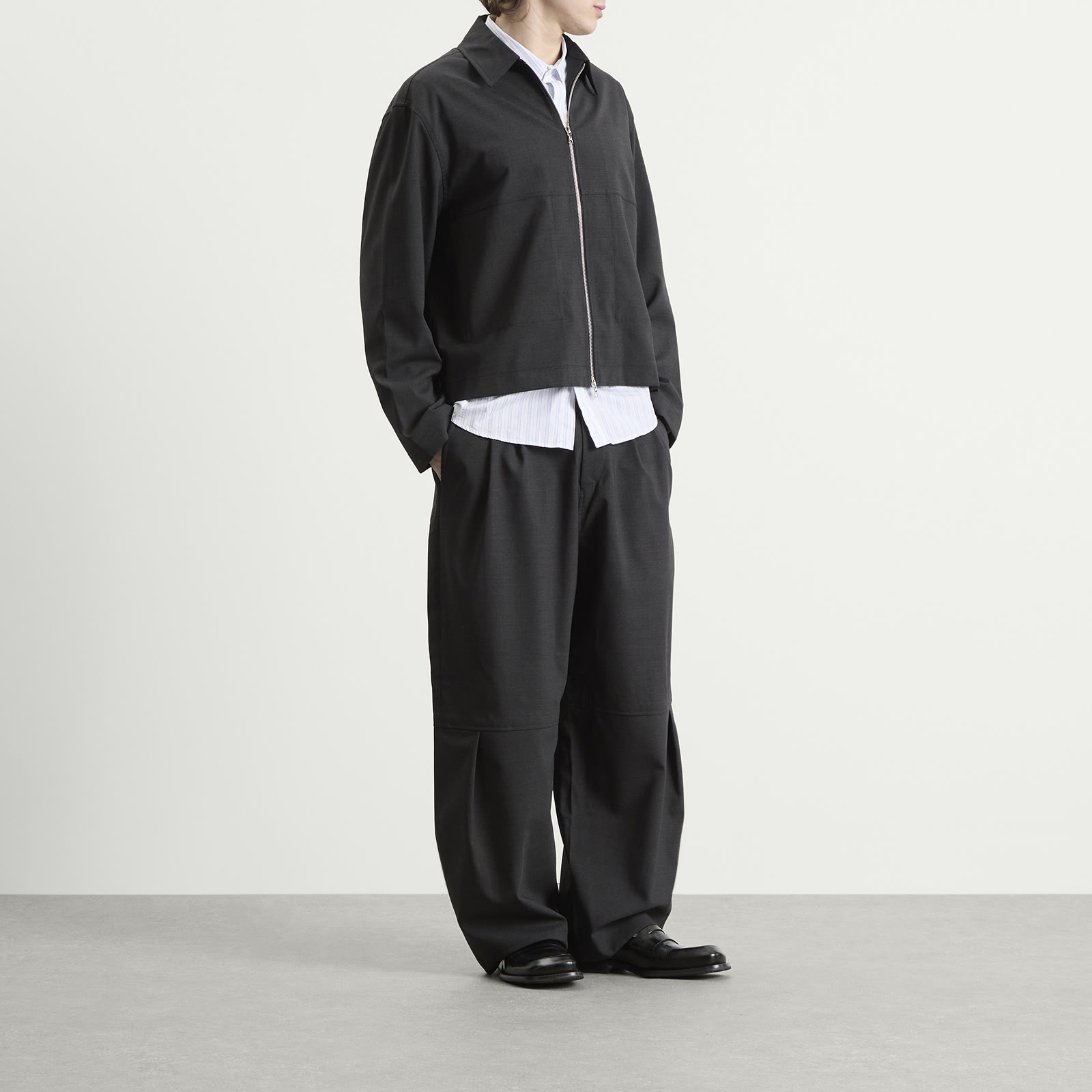 Men's Zushi Trouser in Charcoal
