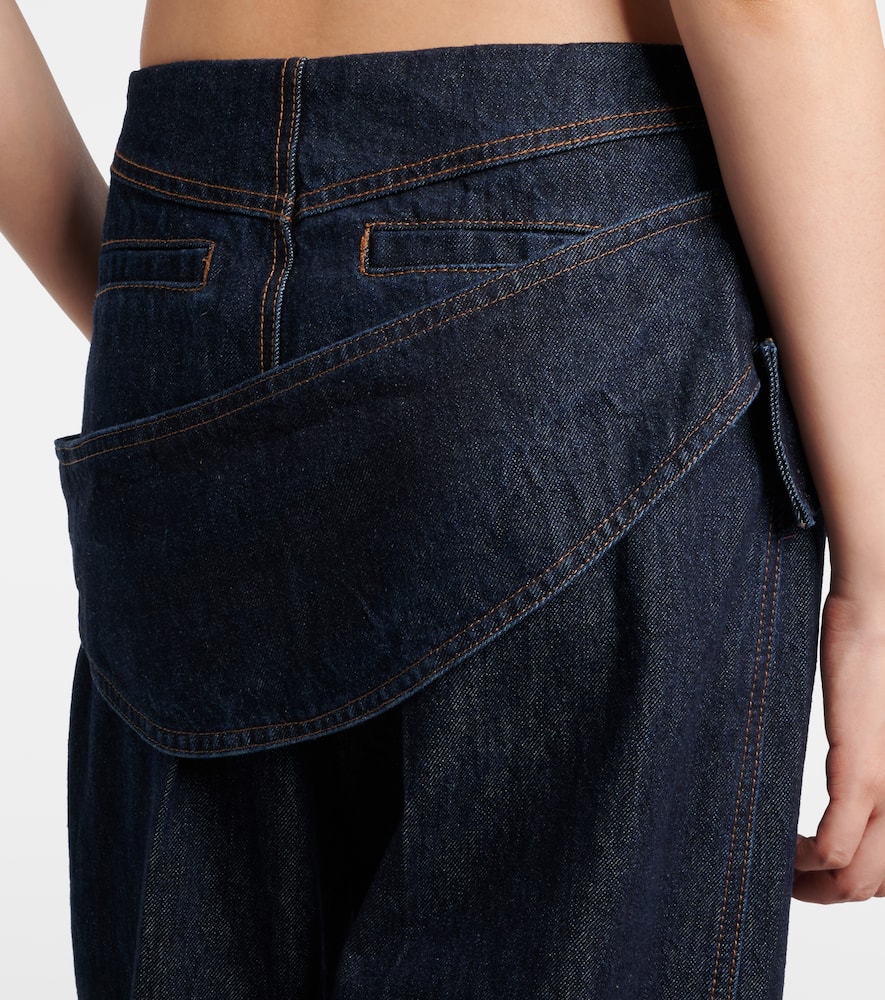 Runway low-rise wide-leg jeans