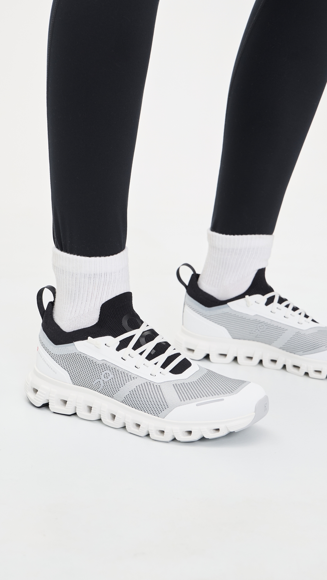 Cloud 6 Versa Sneakers White/Black