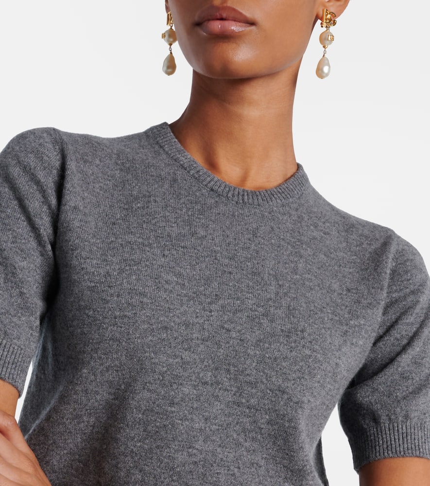 Cashmere sweater