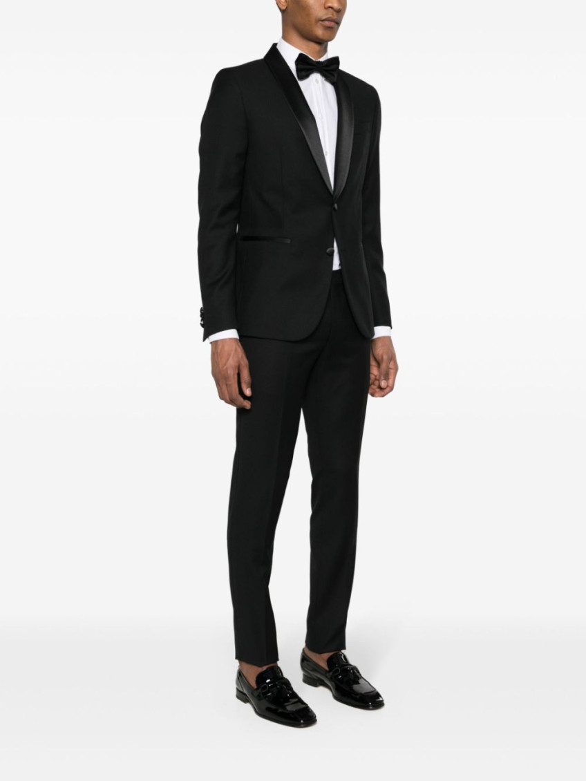 Black Dart Detail Suit