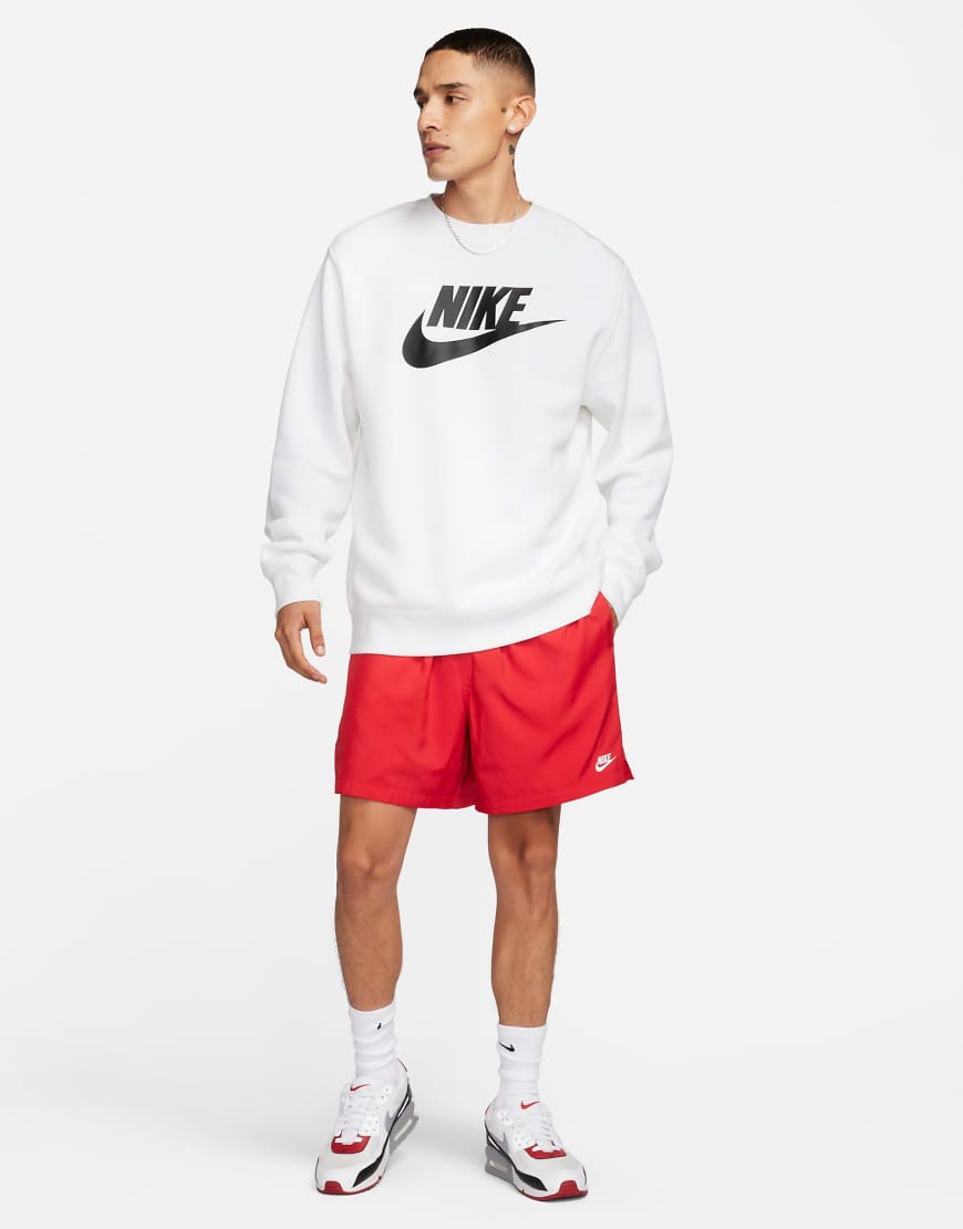 Club woven shorts in red-Green