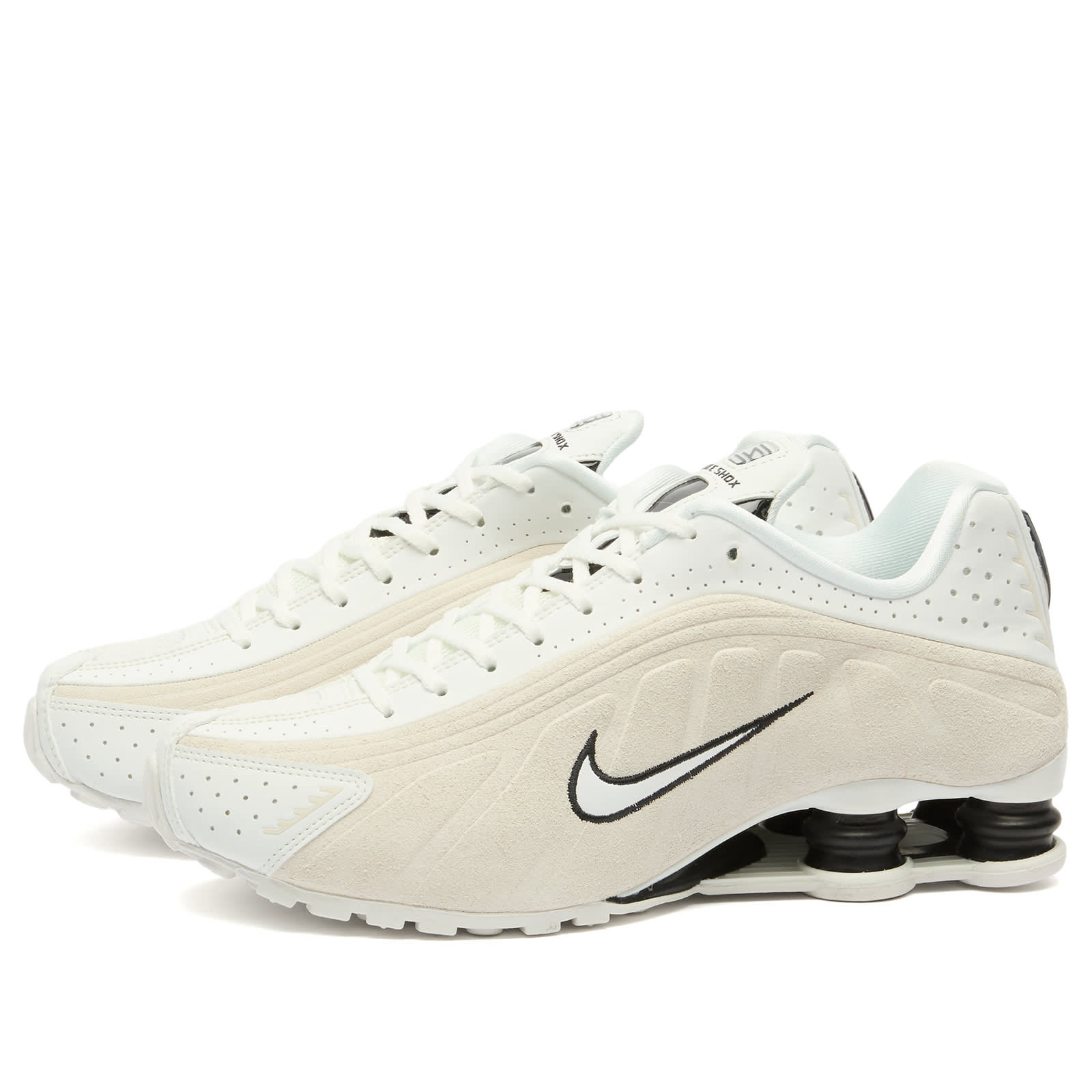 Nike Shox R4 Se Sneaker in Beige. -  9.5 also in 10, 10.5, 11, 5.5, 6, 6.5, 7, 7.5, 8, 8