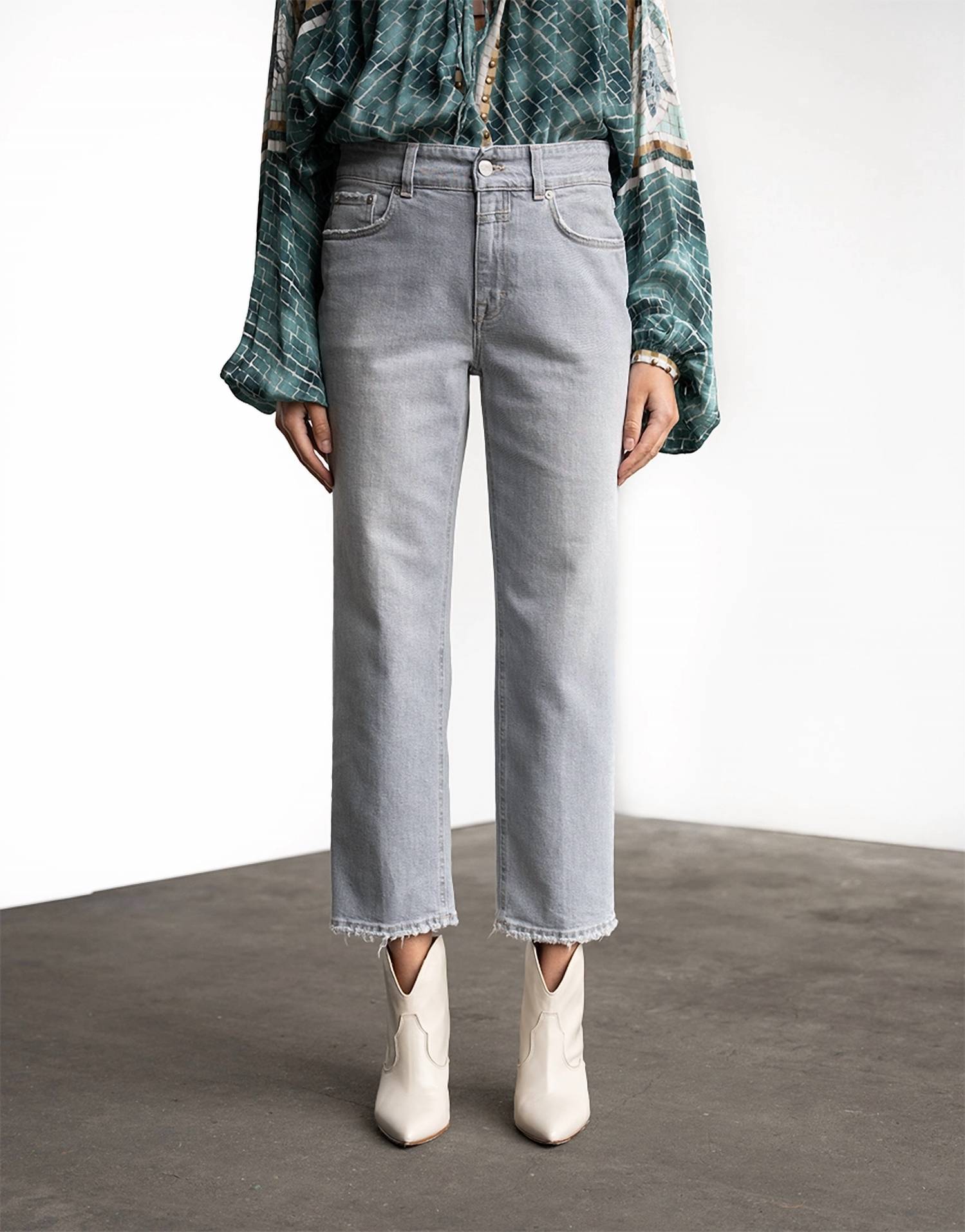 Milo Jeans In Light Grey