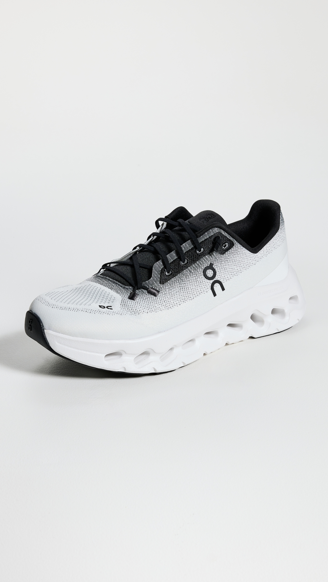 Cloudtilt Sneakers Black Ivory