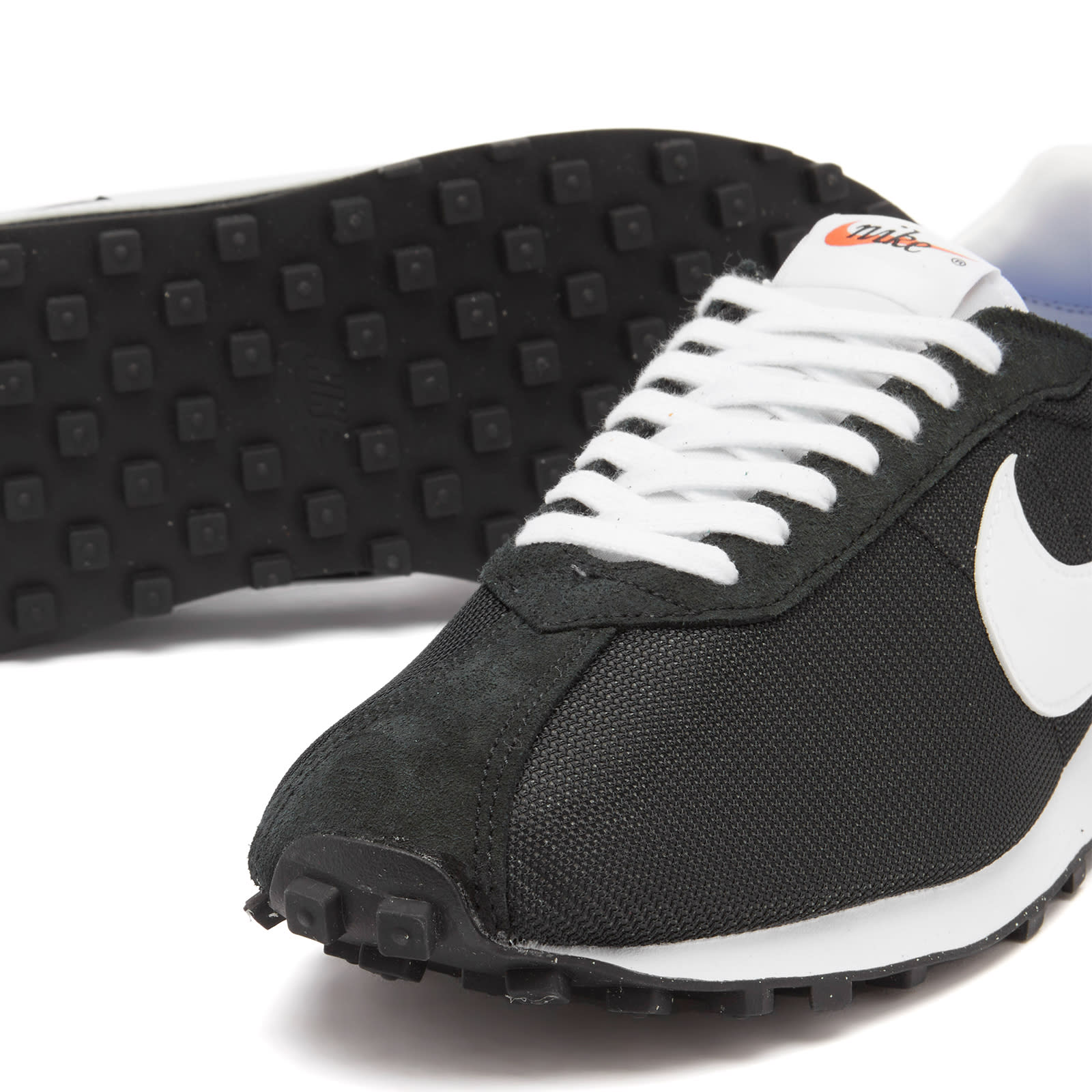 Nike Men's Ld-1000 Sneaker in Black/White