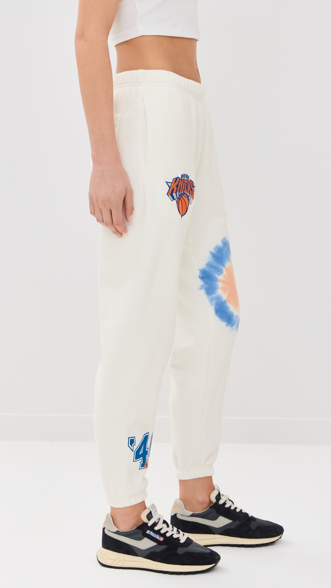 NY Knicks Bullseye Sweatpants White