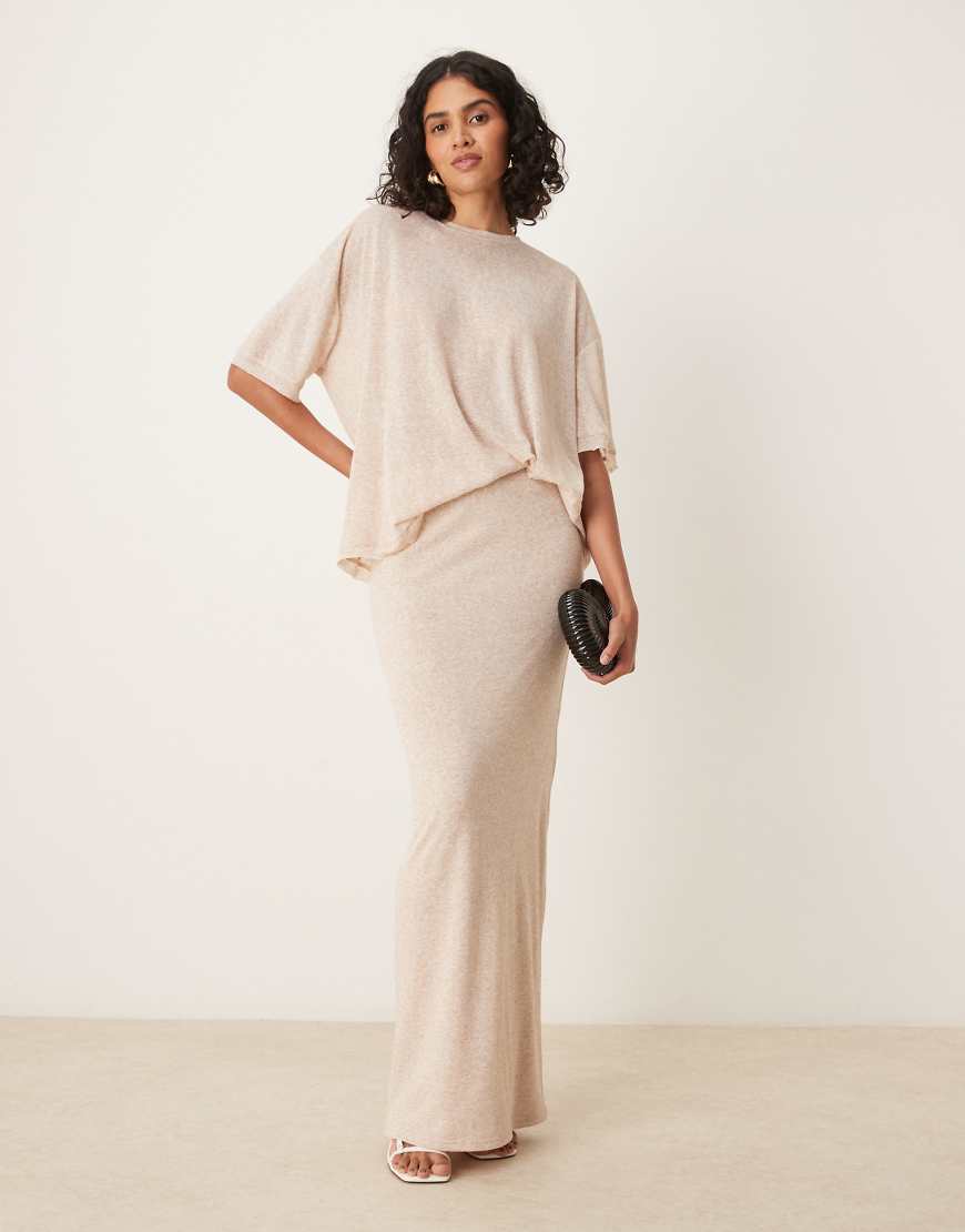 Fine knit high waisted maxi skirt co-ord in cream marl-Neutral