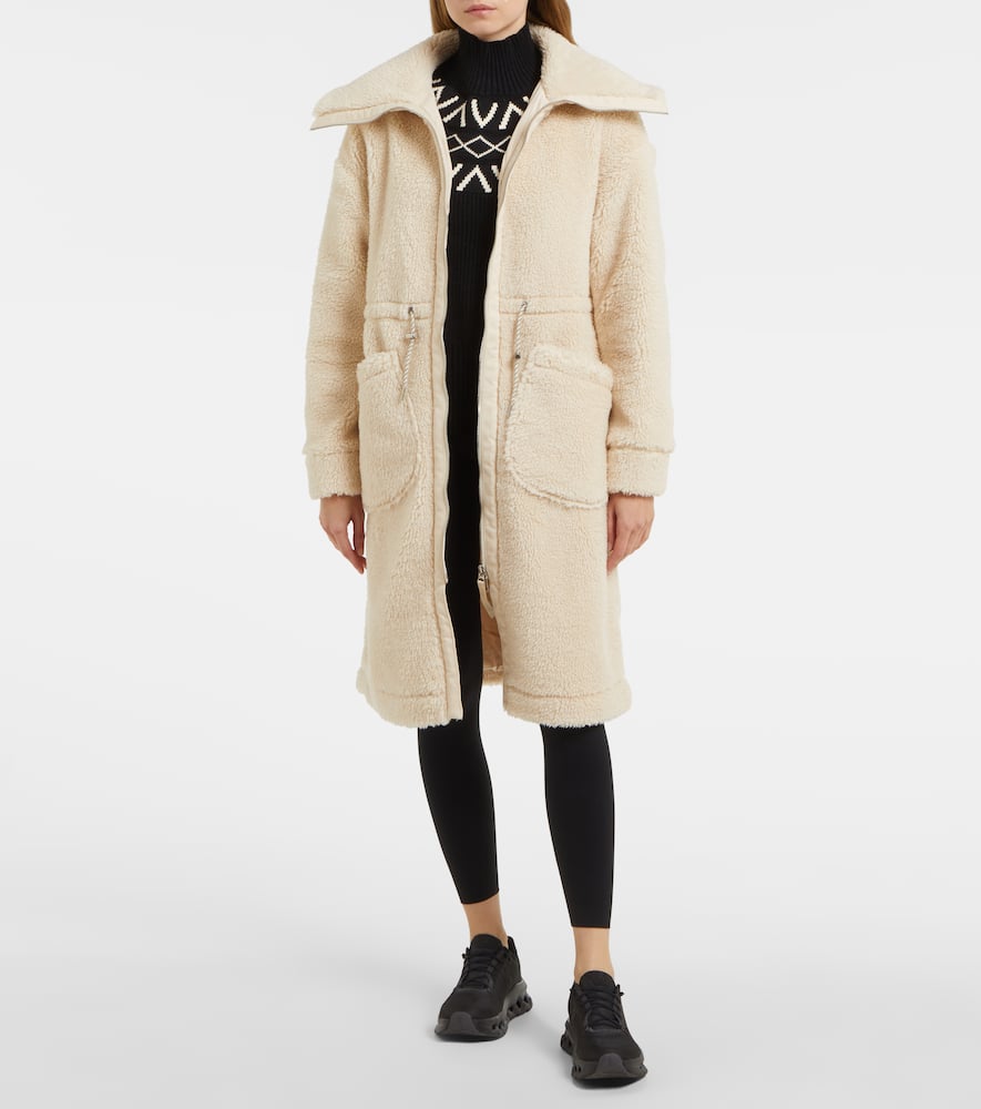 Logan teddy coat