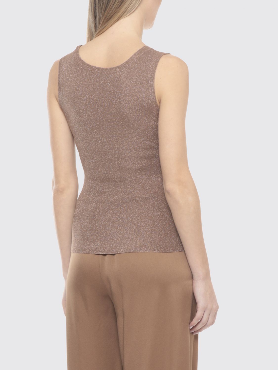 Top Woman color Brown