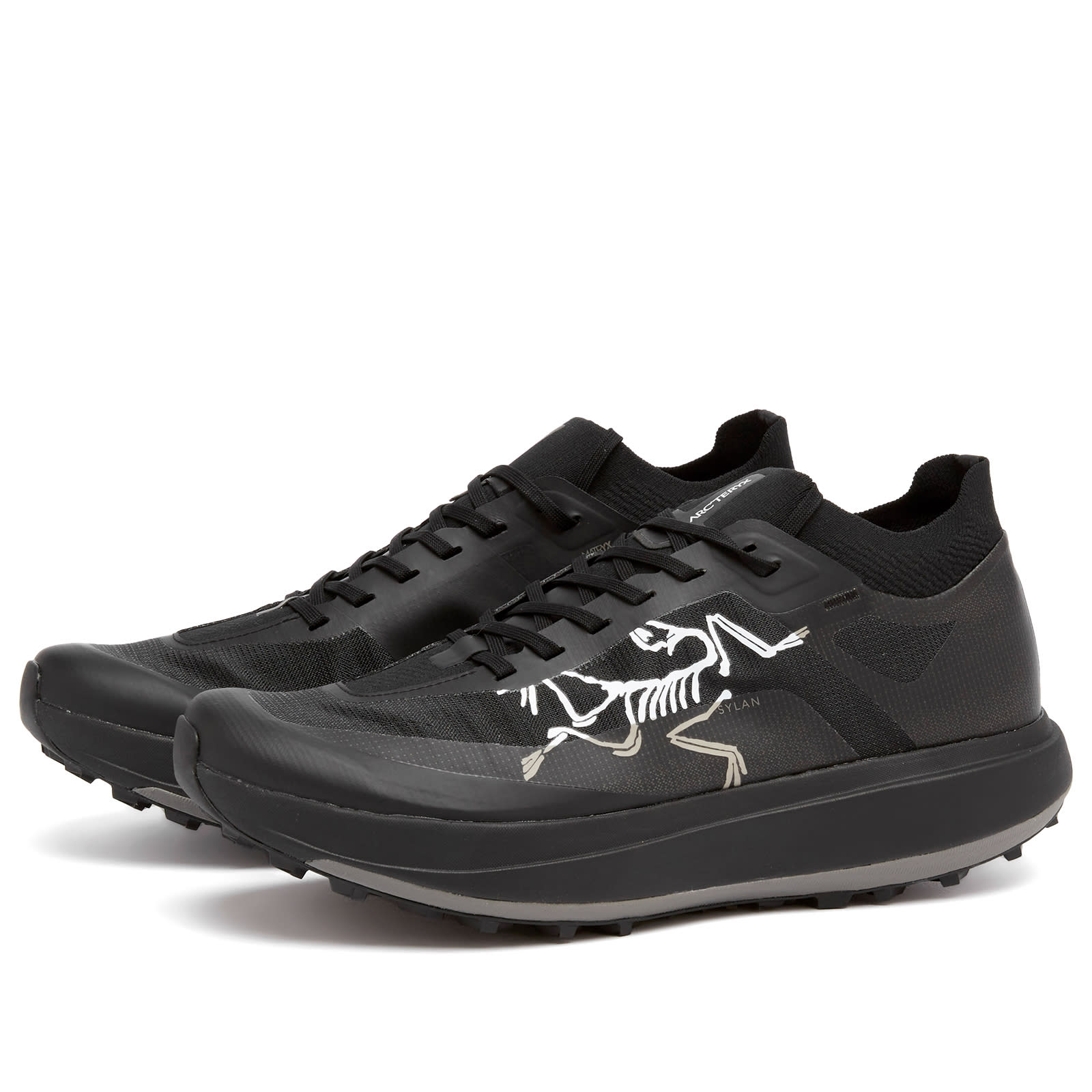 Men's Arcteryx Sylan Pro Sneakers in Black/Black