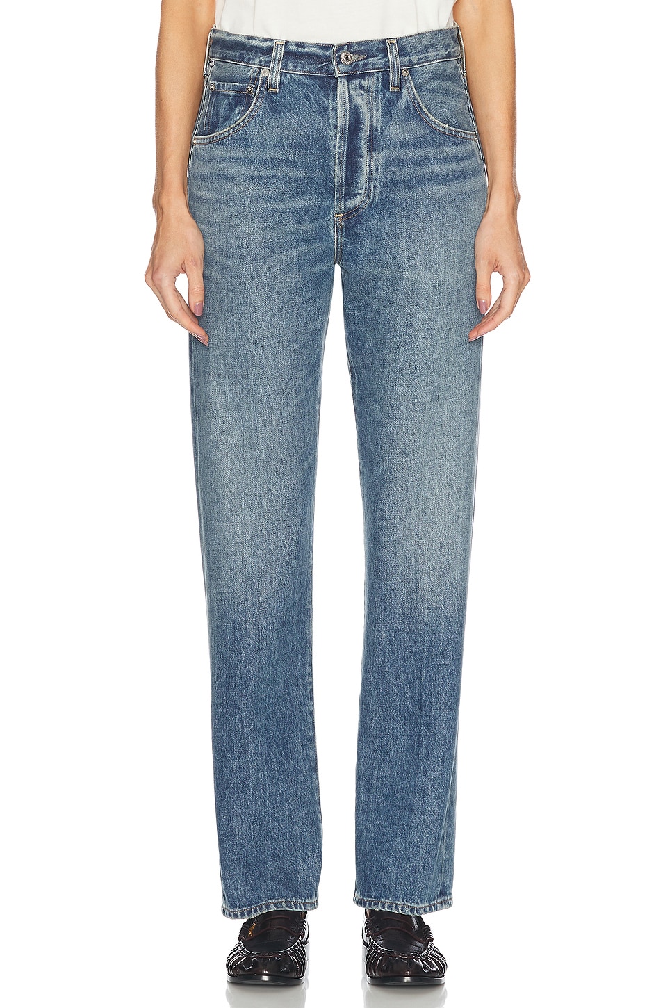Citizens of Humanity Baretta Relaxed Straight Jeans in Babylonia - Blue. 23 also