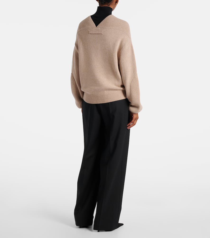 Wool and cashmere sweater