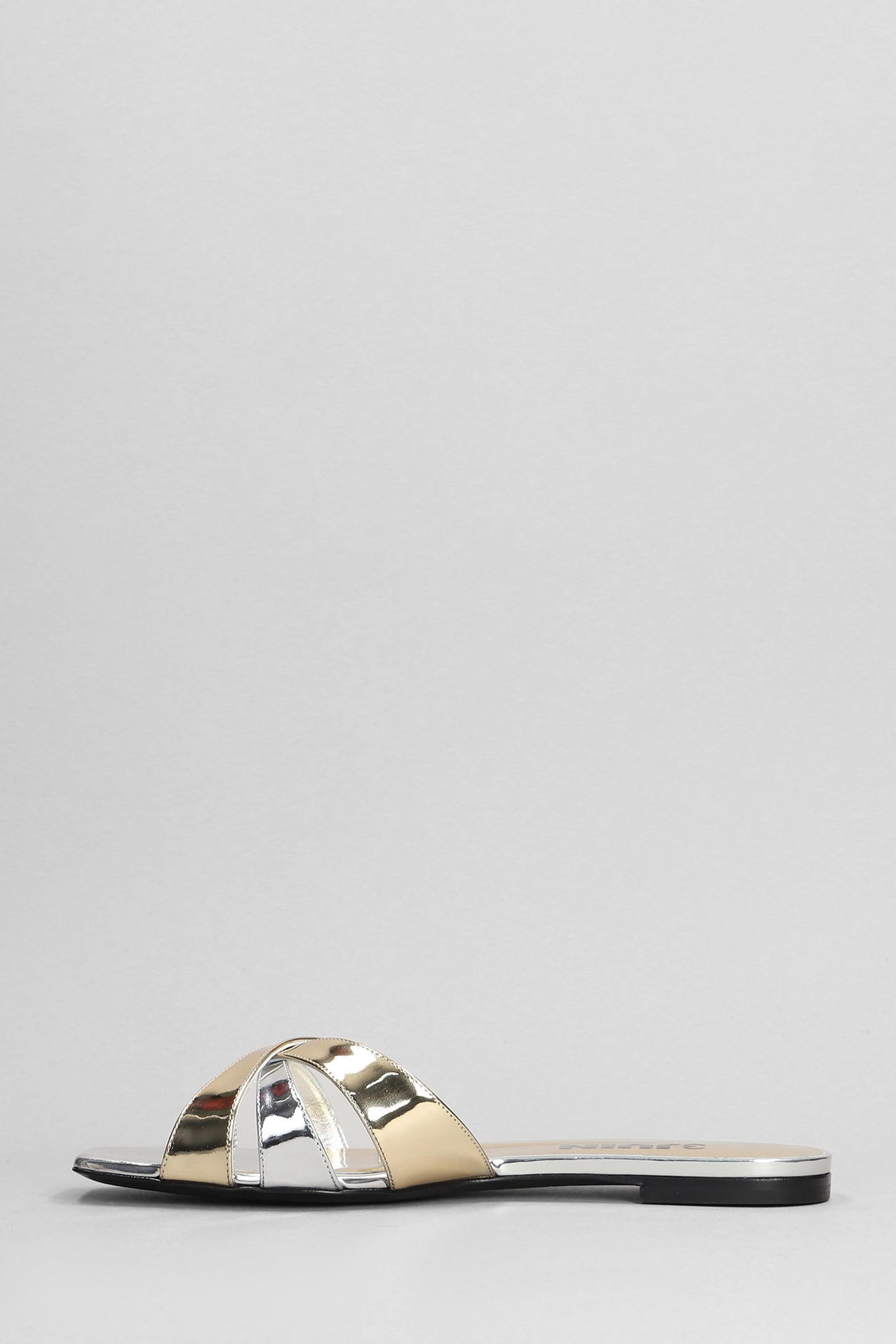 Nerea 005 Flats In Silver Leather