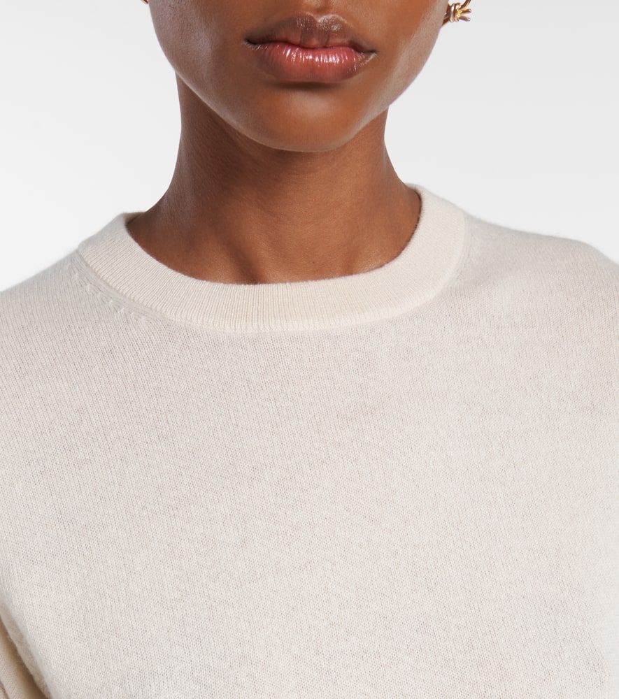 Cashmere sweater