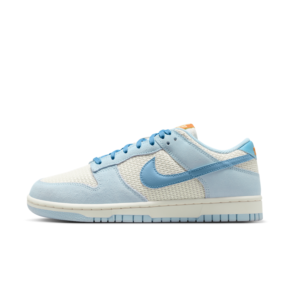 Dunk Low SE Women's Shoes