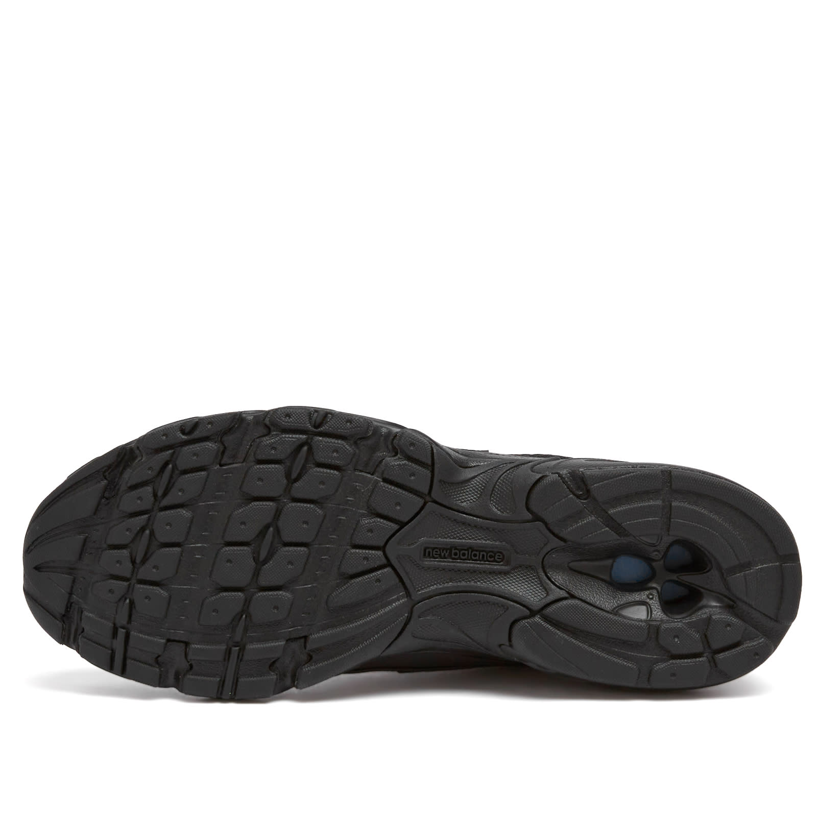 740 Sneaker in Black