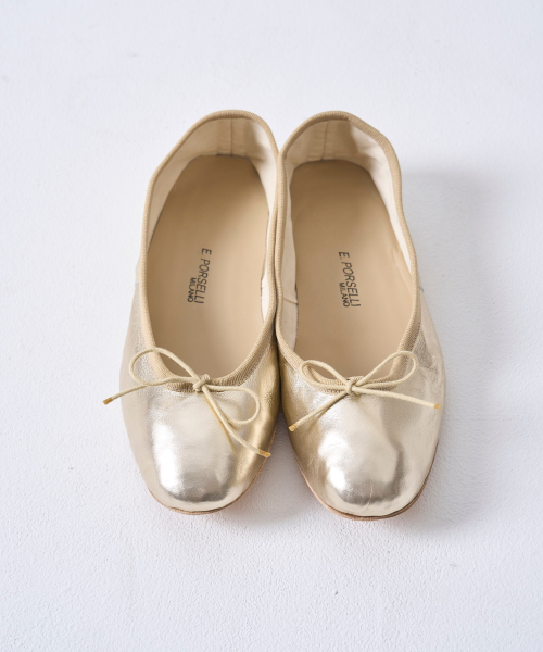 Leather Flat _ Gold Color