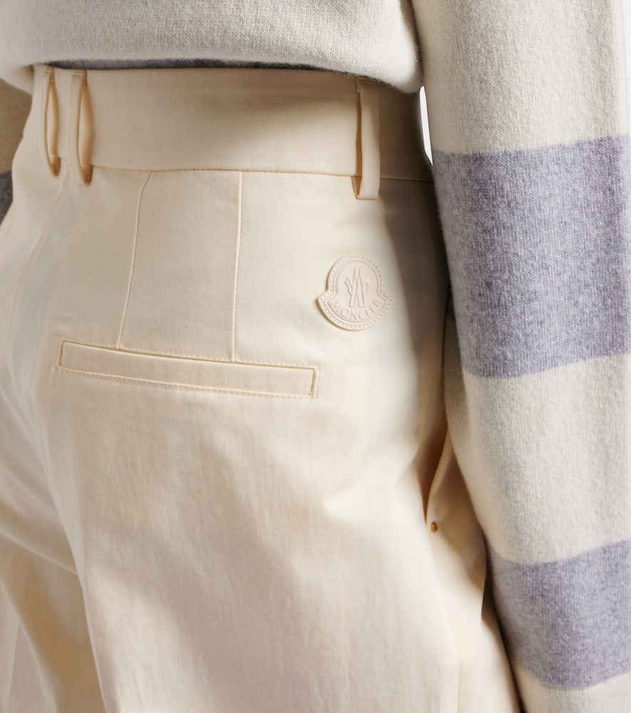 Wide-leg pants