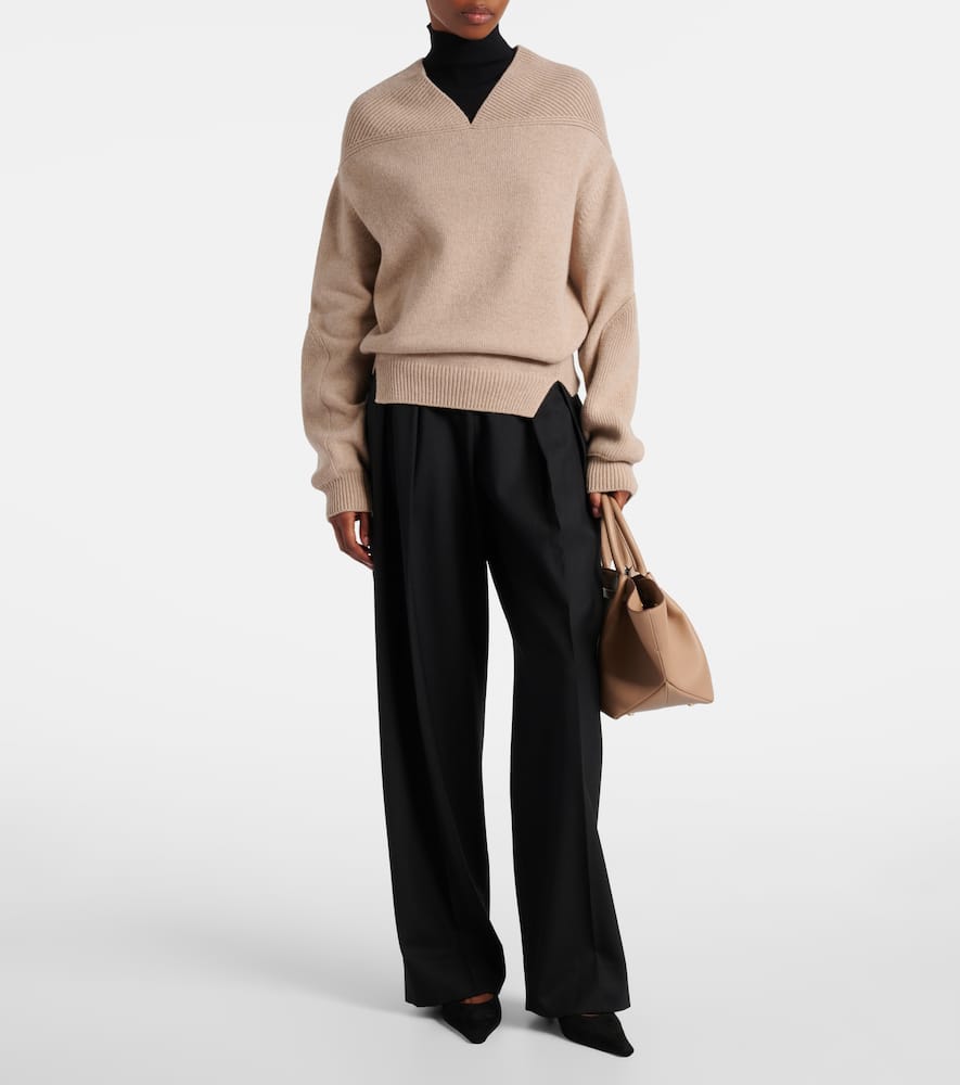 Wool and cashmere sweater