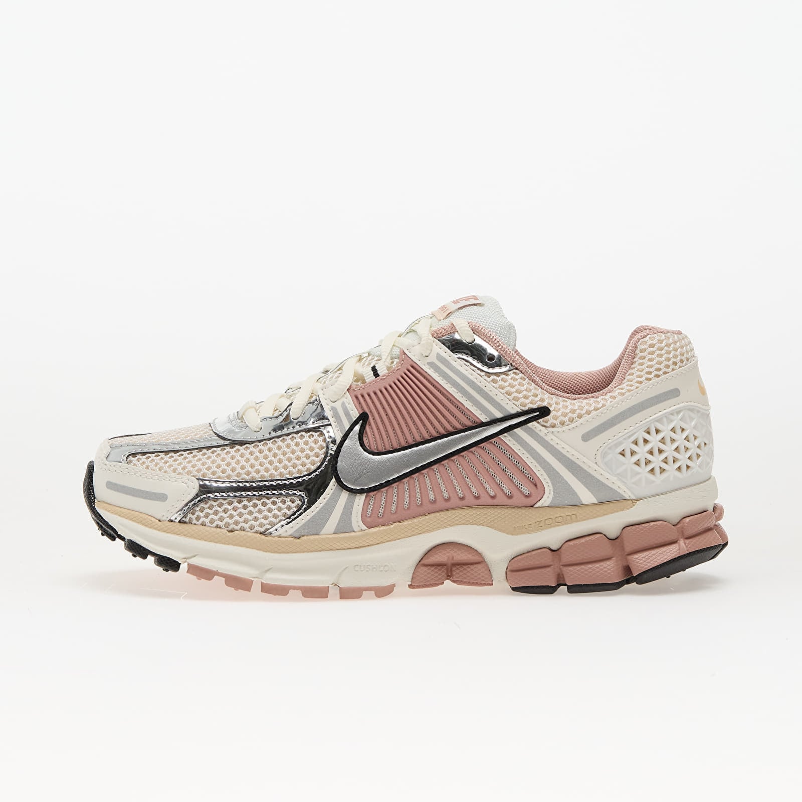 Nike Zoom Vomero 5 Sneaker in Blush. -  9.5 also in 10, 10.5, 5, 5.5, 6, 6.5, 7, 7.5, 8, 8