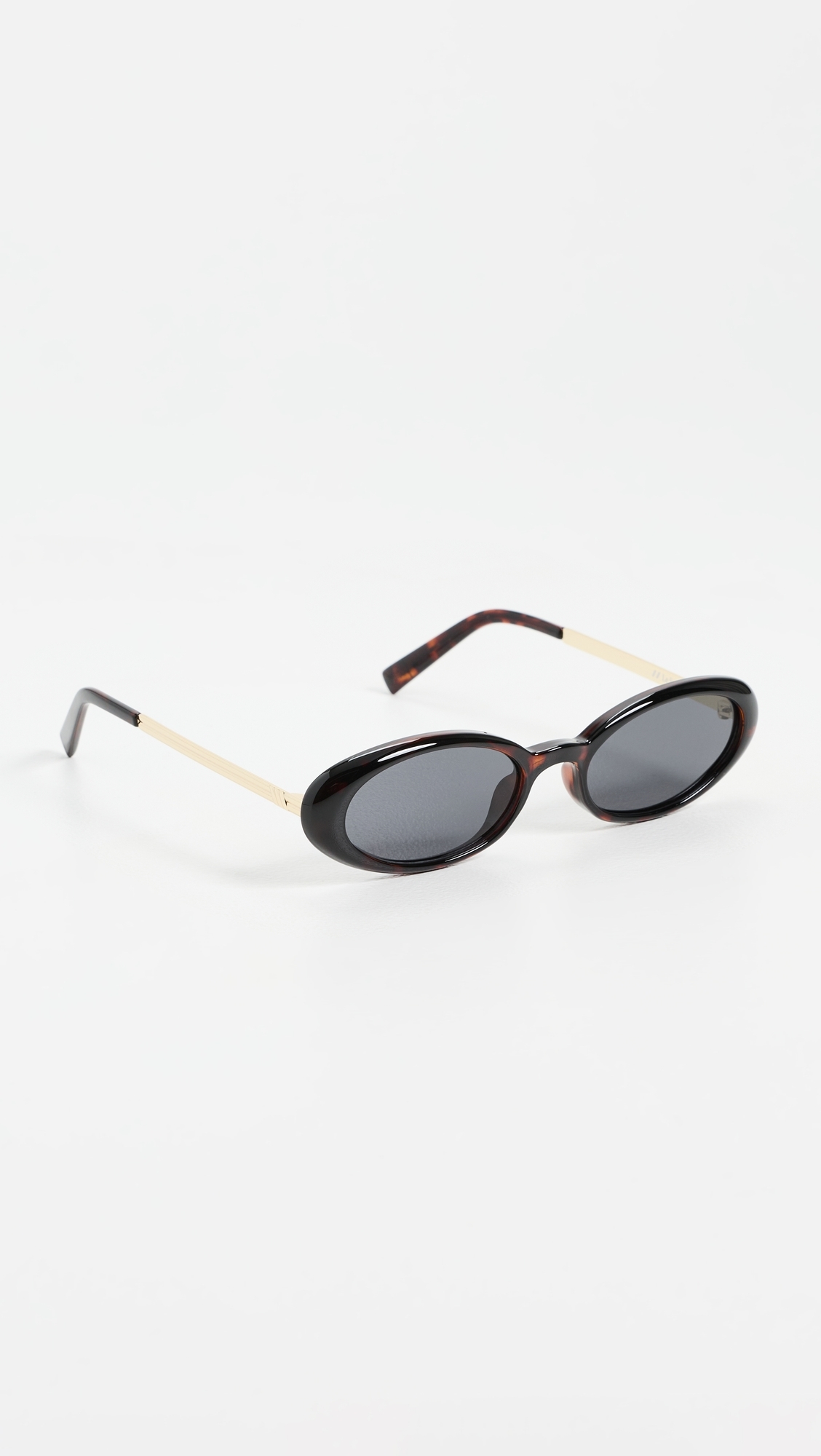 Magnifique Sunglasses Dark Tort One Size