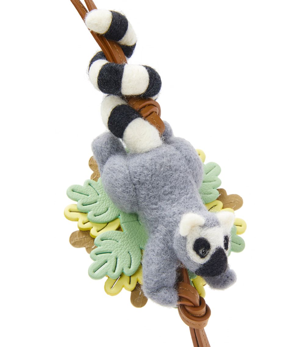 X Suna Fujita Lemur Charm