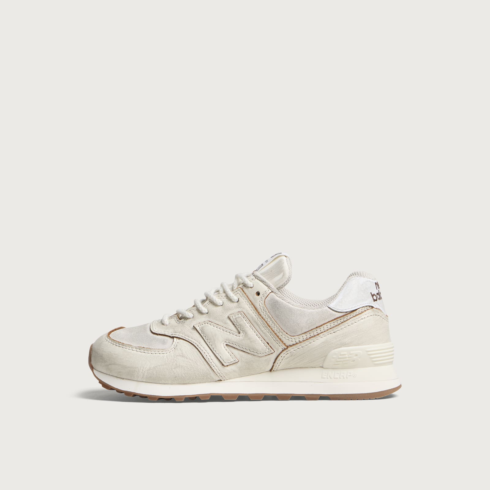 Women's 574 Sneaker in Sea Salt/Breakfast Tea