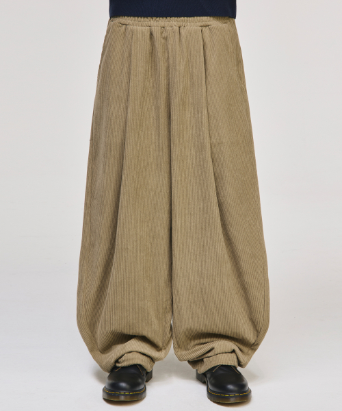 Curved Corduroy Banding Pants