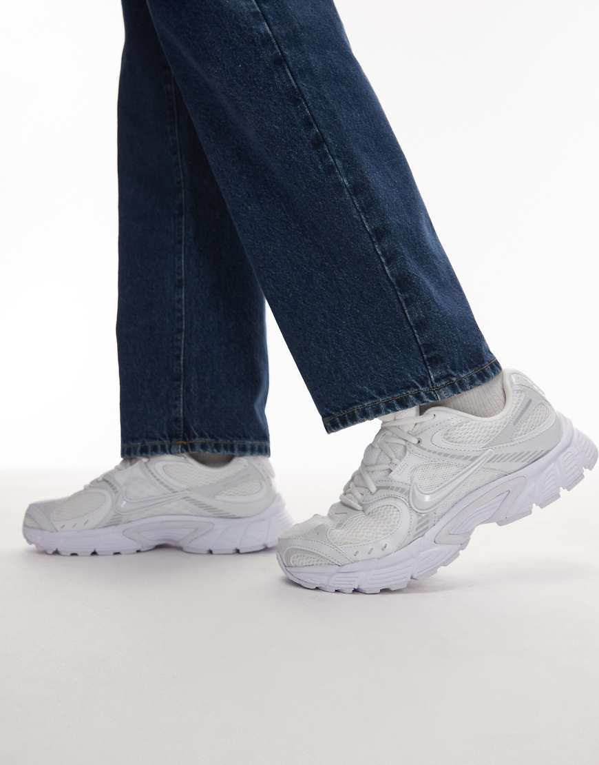 V5 RNR sneakers in white and silver