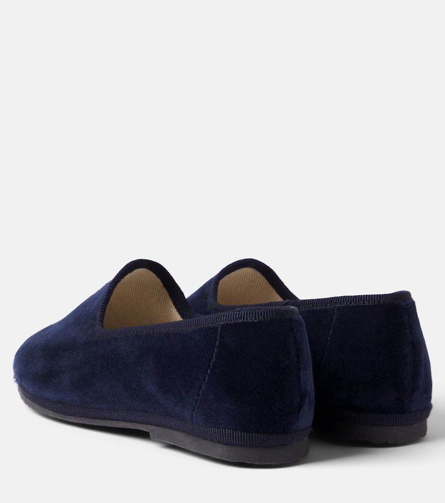 Velvet slip-on shoes