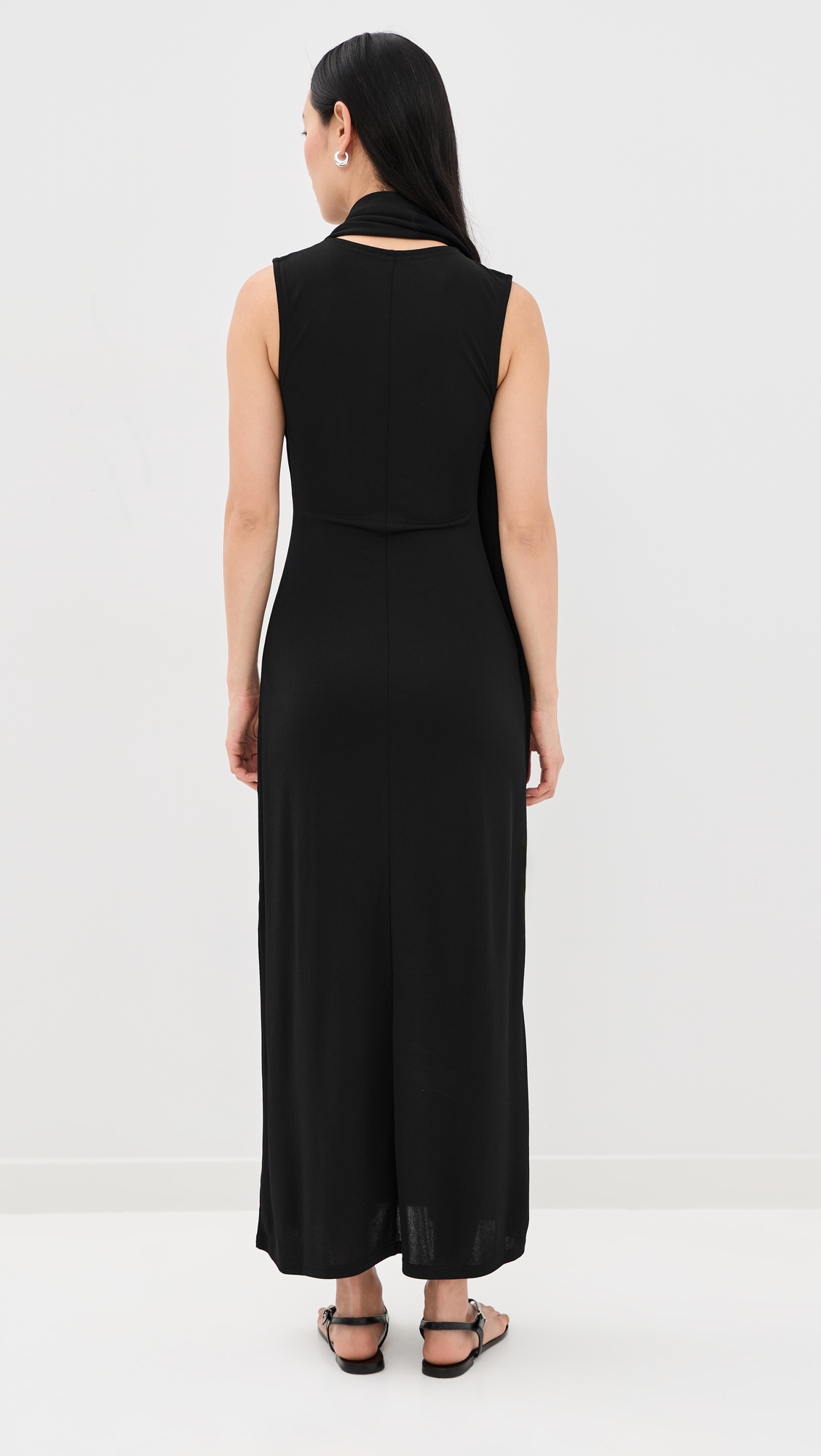 Sleeveless Maxi Lavalliere Dress Noir