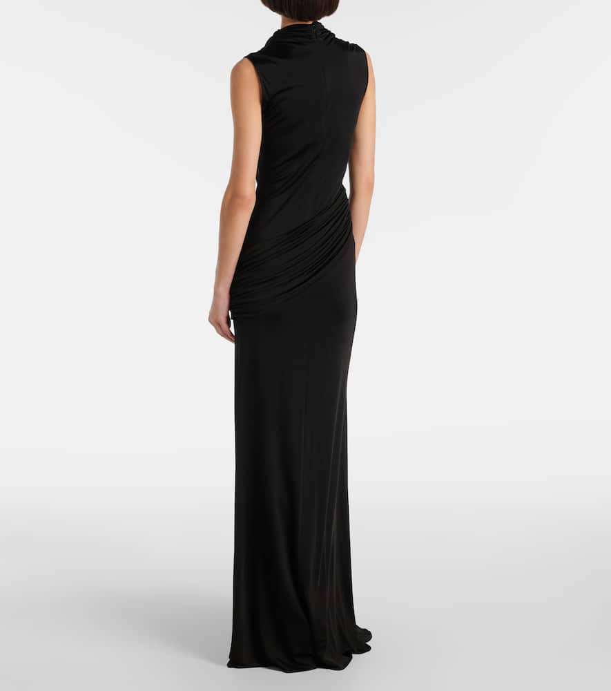 Sleeveless gown