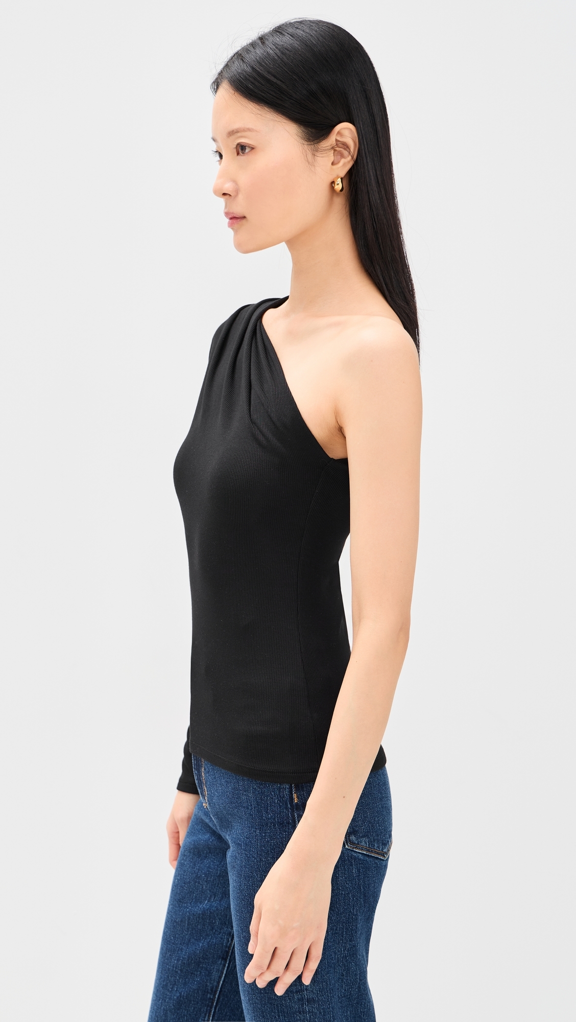 The Edgy Top Black