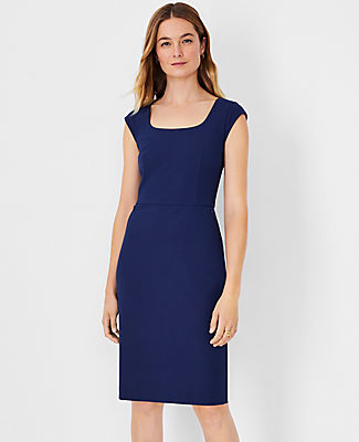 Ann Taylor The Scoop Neck Zip Pocket Dress in Bi-Stretch