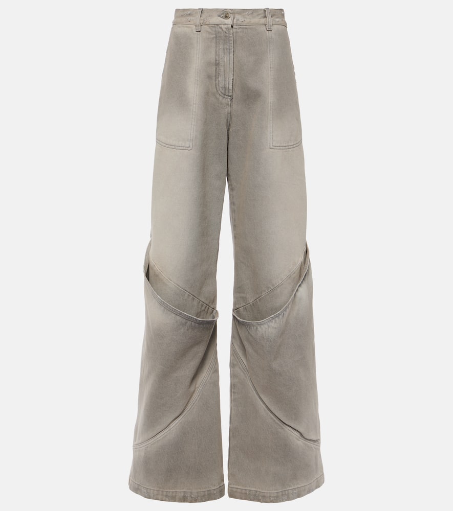 Low-rise wide-leg cargo jeans