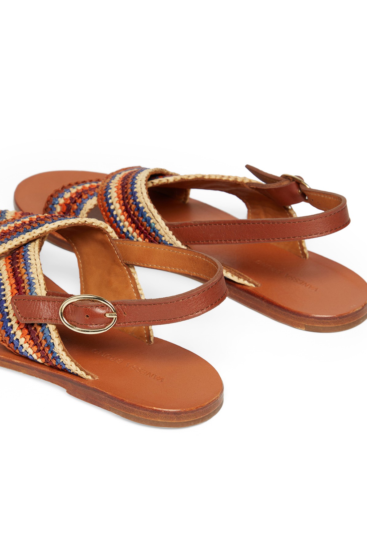 Flat raffia sandals