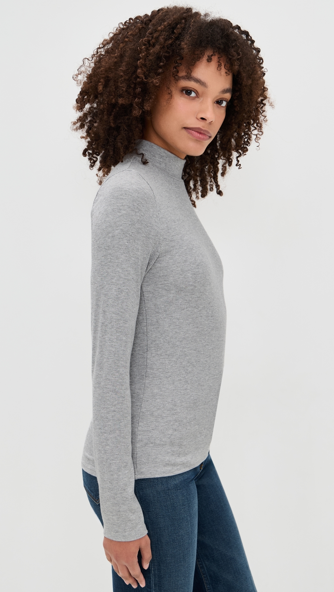 The Mock Neck Heather Grey P